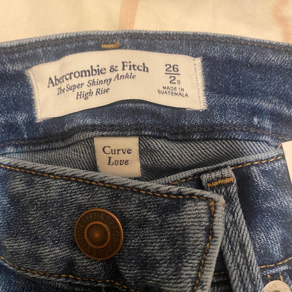 Super skinny high waisted jeans